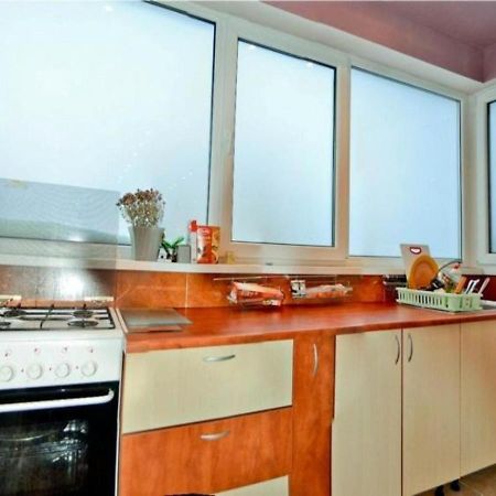 Apartament Laurentiu - Etaj.1 بوخارست المظهر الخارجي الصورة