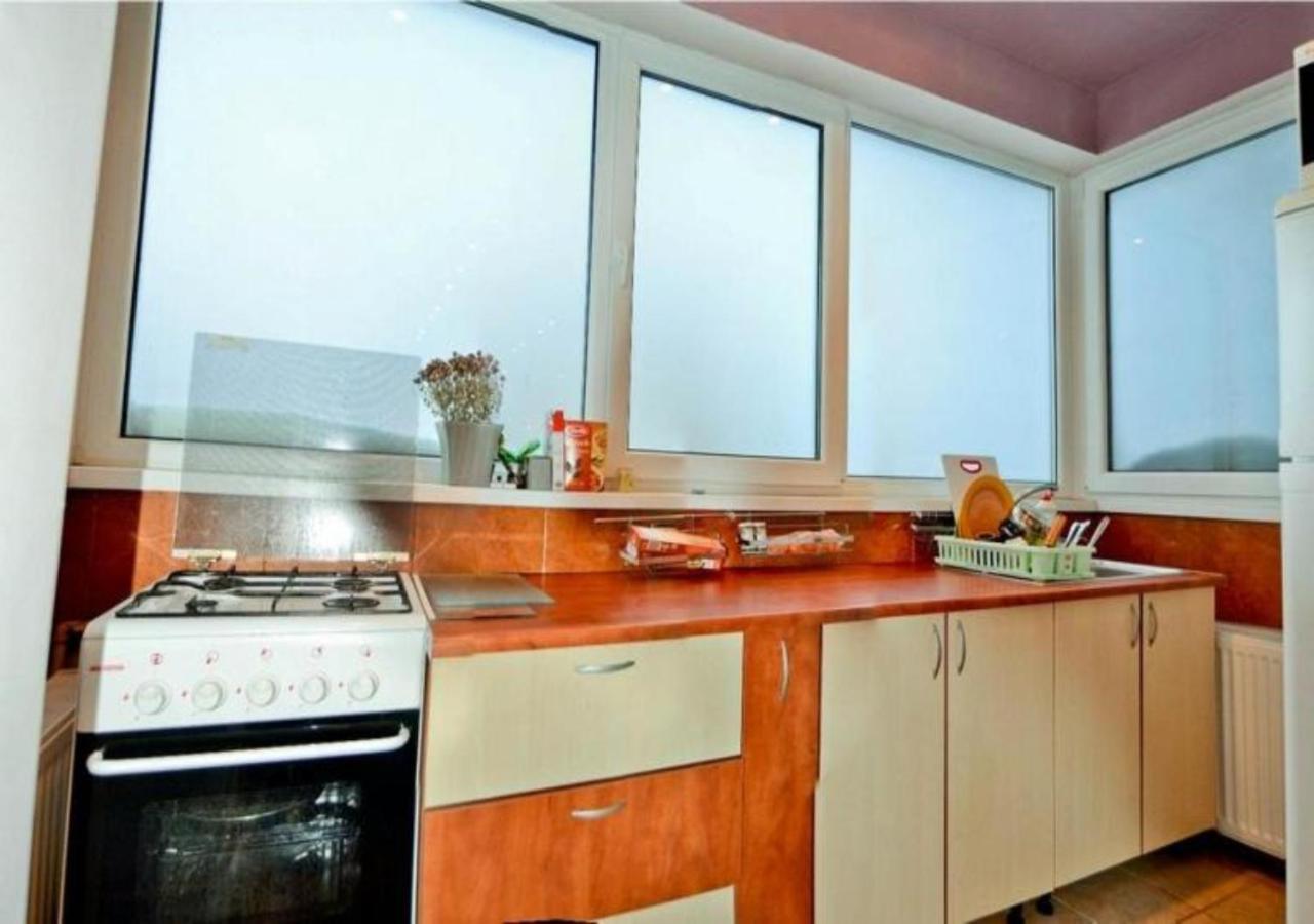 Apartament Laurentiu - Etaj.1 بوخارست المظهر الخارجي الصورة